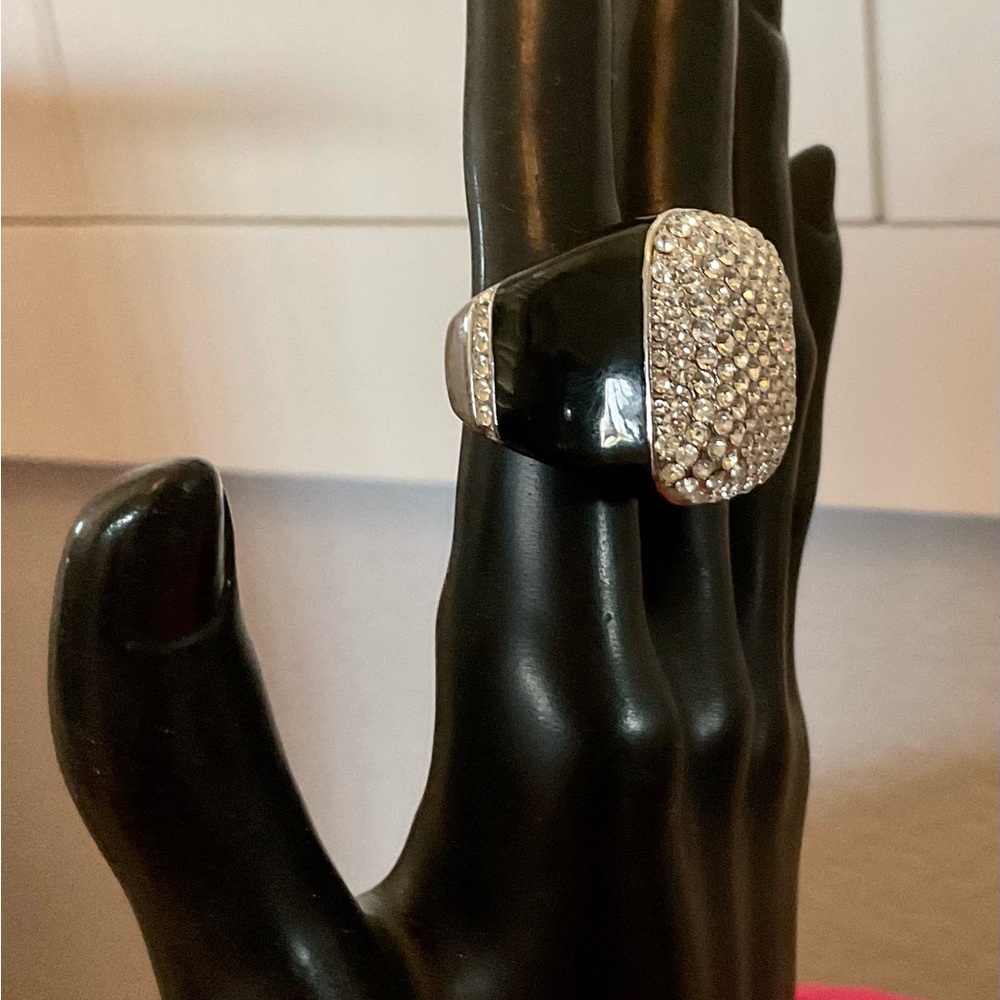 GORGEOUS CRYSTAL RING! 5” - Picture 2 of 10